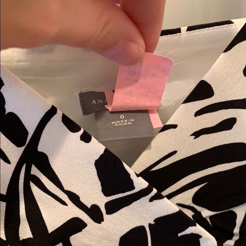 Ann Taylor Dress size 0 - Picture 3 of 4